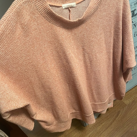 Cute sweater - Picture 4 of 4